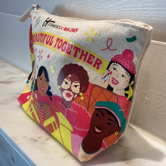 It Cosmetics x Ana Jaks Beautiful Together Cosmetic Bag NWOT - Picture 3 of 7